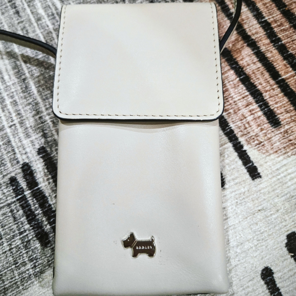 RADLEY LONDON Cream Crossbody Bag